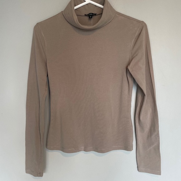 Dynamite mock neck long sleeve cotton top size P - Picture 1 of 7